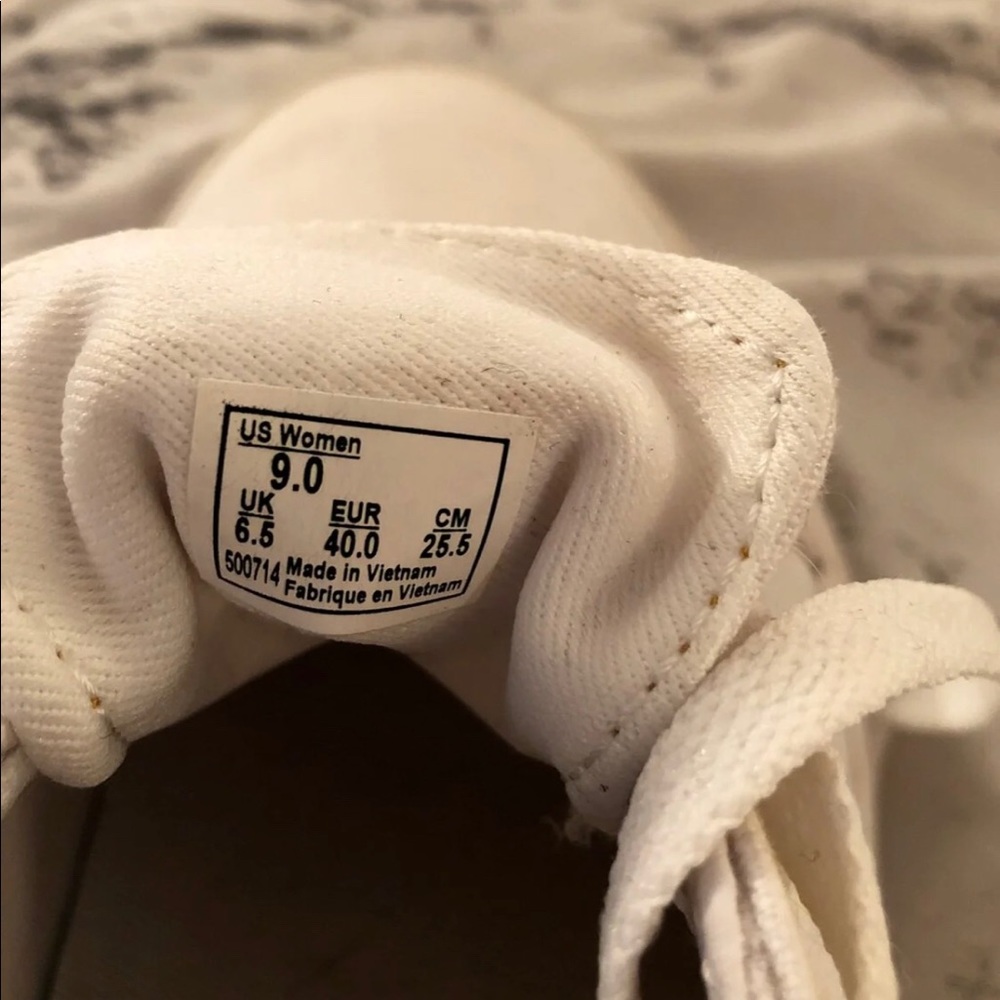 vans - Picture 4 of 4